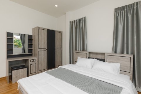 House in Hang Dong, Thailand 4 bedrooms № 139901 - photo 19