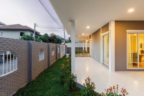 House in Hang Dong, Thailand 4 bedrooms № 139901 - photo 5