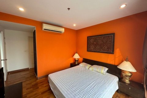 Condo in Watthana, Bangkok, Thailand, 2 bedrooms  № 139903 - photo 13