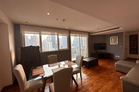 Condo in Watthana, Bangkok, Thailand, 2 bedrooms  № 139903 - photo 4