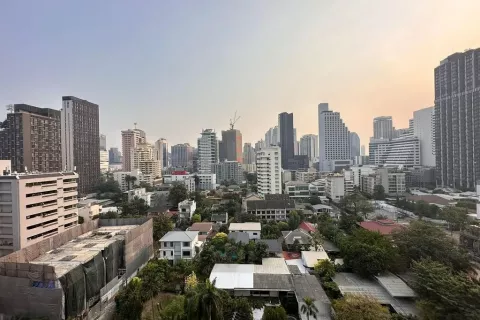 Condo in Watthana, Bangkok, Thailand, 2 bedrooms  № 139903 - photo 2