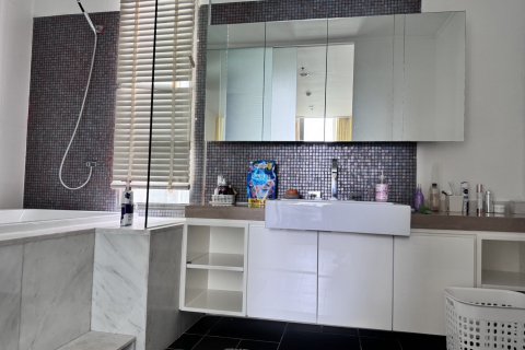 Apartment in Pattaya, Thailand 3 rooms № 159799 - photo 8