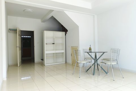 Townhouse à Samut Prakan, Thaïlande 3 chambres № 147742 - photo 3