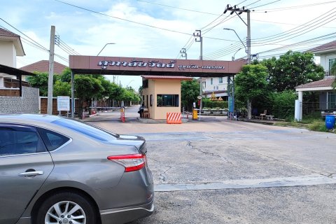 Townhouse à Samut Prakan, Thaïlande 3 chambres № 147742 - photo 11