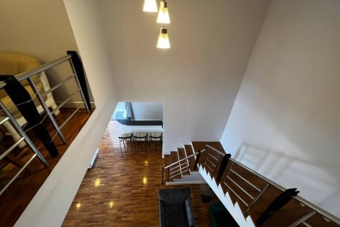 Condo in Bangkok, Thailand, 5 bedrooms  № 157501 - photo 17