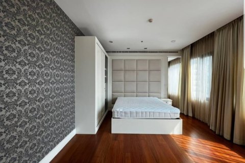 Condo in Bangkok, Thailand, 3 bedrooms  № 157498 - photo 7