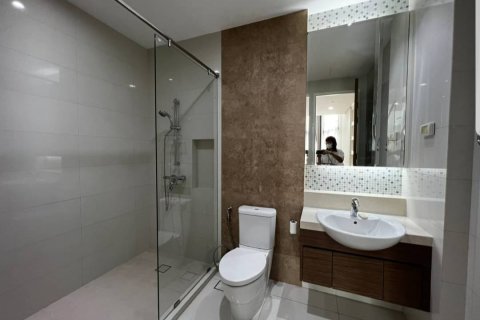 Condo in Bangkok, Thailand, 3 bedrooms  № 157498 - photo 11