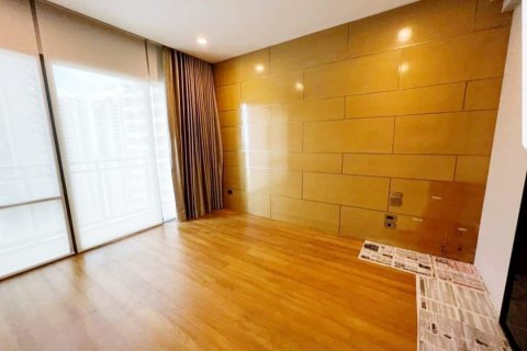 Condo in Bangkok, Thailand, 3 bedrooms  № 157499