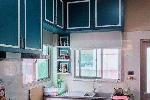 Maison à Pak Kret, Thaïlande 4 chambres № 162961 - photo 13