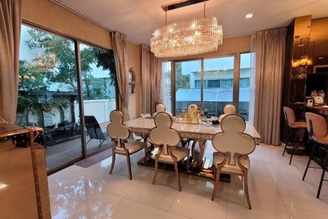 Maison à Pak Kret, Thaïlande 4 chambres № 162961 - photo 7