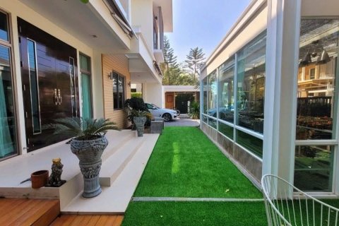 Maison à Pak Kret, Thaïlande 4 chambres № 162961 - photo 19