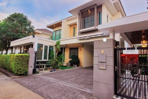 Maison à Pak Kret, Thaïlande 4 chambres № 162961 - photo 12