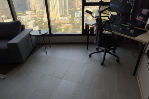 Студия в кондо в Клонг Тоэй, Бангкок, Таиланд № 162964 - фото 3