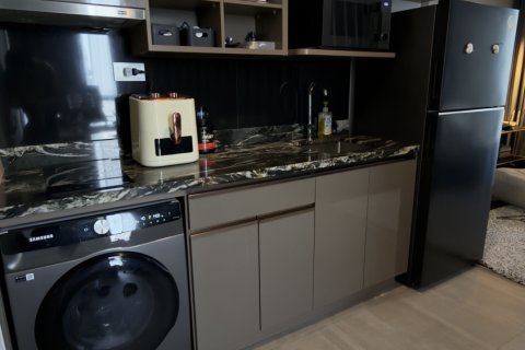 Studio dans le Condo à Khlong Toei, Bangkok, Thaïlande  № 162964 - photo 6