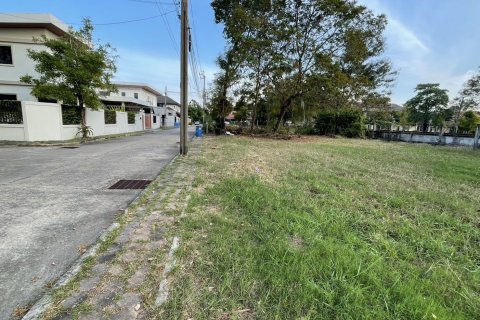 Terrain à Bang Kaeo, Thaïlande 480 m2 № 162966 - photo 3