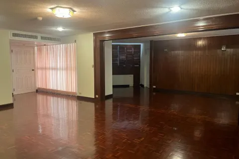 Condo à Watthana, Bangkok, Thaïlande, 6 chambres  № 162962