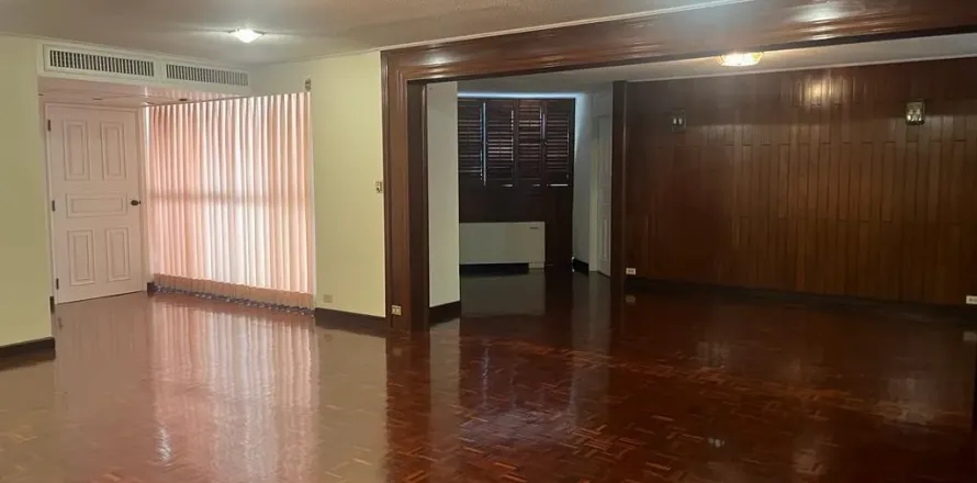 Condo à Watthana, Bangkok, Thaïlande, 6 chambres  № 162962