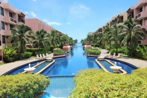 Condominio de 4 dormitorios en Hua Hin, Tailandia № 221959