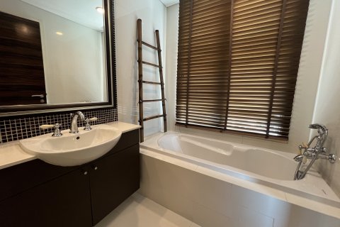 Condo à Khlong San, Bangkok, Thaïlande, 2 chambres  № 135576 - photo 14