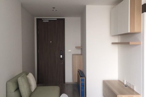 Studio in the Condo in Huai Khwang, Bangkok, Thailand № 170562