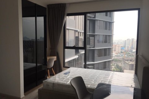 Studio in the Condo in Huai Khwang, Bangkok, Thailand  № 170562 - photo 4