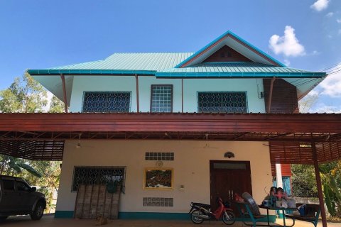 House in Sakon Nakhon, Thailand 3 bedrooms № 170563