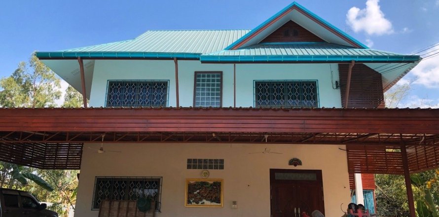 House in Sakon Nakhon, Thailand 3 bedrooms № 170563