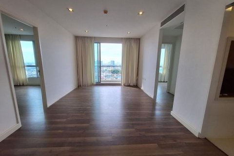 Condo in Bangkok, Thailand, 2 bedrooms  № 148073 - photo 1