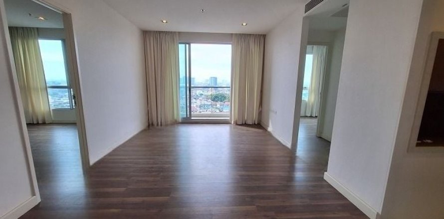 Condo in Bangkok, Thailand, 2 bedrooms  № 148073