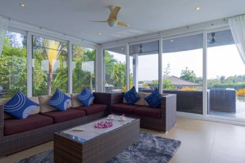 Villa à Hua Hin, Thaïlande 5 chambres № 118443 - photo 2