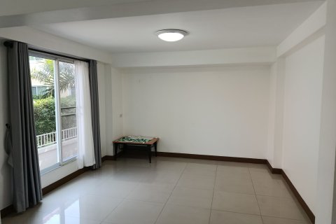 House in Hang Dong, Thailand 3 bedrooms № 171854 - photo 9