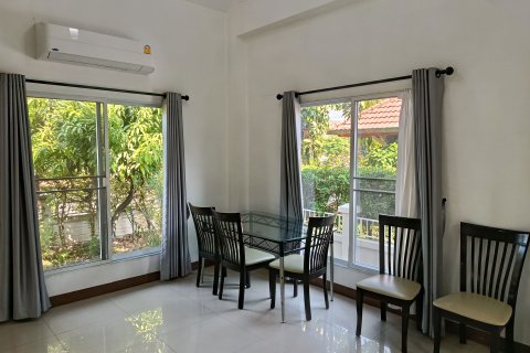 House in Hang Dong, Thailand 3 bedrooms № 171854 - photo 10