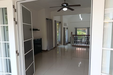 House in Hang Dong, Thailand 3 bedrooms № 171854 - photo 18