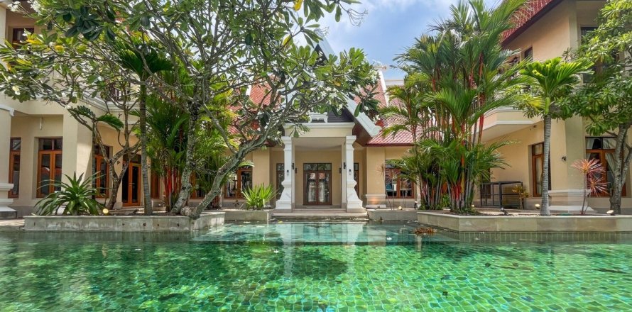 Дом в Паттайе, Таиланд с 5 спальнями  № 171853