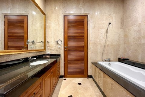 Дом в Паттайе, Таиланд с 5 спальнями  № 171853 - фото 29