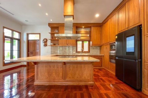 Дом в Паттайе, Таиланд с 5 спальнями  № 171853 - фото 7