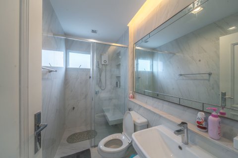 House in Bang Khen, Bangkok, Thailand 4 bedrooms № 171852 - photo 16