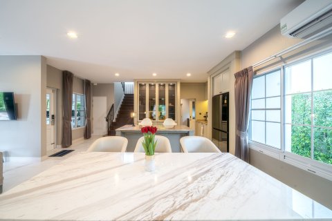 House in Bang Khen, Bangkok, Thailand 4 bedrooms № 171852 - photo 5
