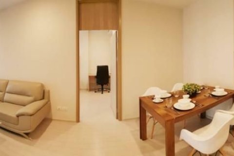 Condo in Pathum Wan, Bangkok, Thailand, 2 bedrooms  № 169624 - photo 1