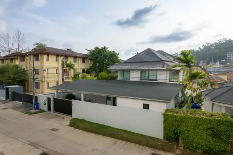 Villa à Phuket, Thaïlande 6 chambres № 169621