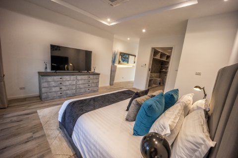 Villa in Hua Hin, Thailand 3 bedrooms № 169935 - photo 5