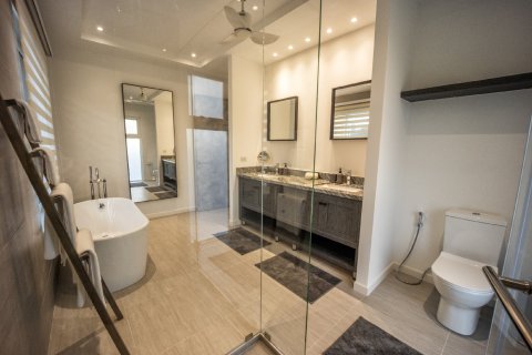 Villa in Hua Hin, Thailand 3 bedrooms № 169935 - photo 9