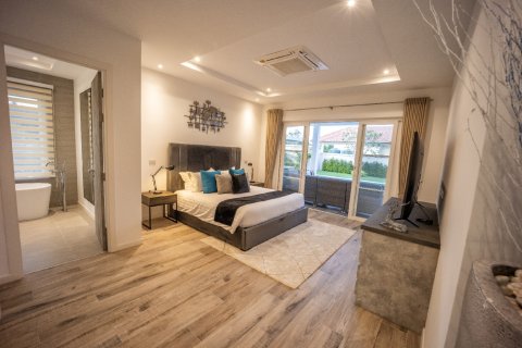 Villa in Hua Hin, Thailand 3 bedrooms № 169935 - photo 7