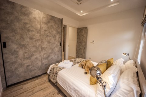 Villa in Hua Hin, Thailand 3 bedrooms № 169935 - photo 2