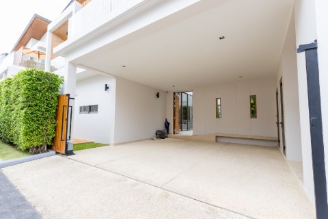 Villa in Ko Kaeo, Thailand 3 bedrooms № 169930 - photo 24