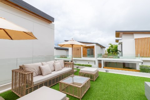 Villa in Ko Kaeo, Thailand 3 bedrooms № 169930 - photo 19