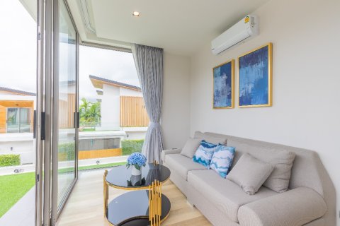 Villa in Ko Kaeo, Thailand 3 bedrooms № 169930 - photo 8