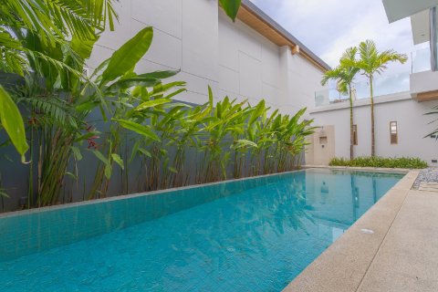 Villa in Ko Kaeo, Thailand 3 bedrooms № 169930 - photo 23