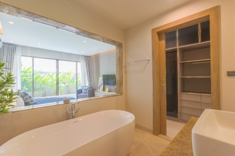 Villa in Ko Kaeo, Thailand 3 bedrooms № 169929 - photo 13