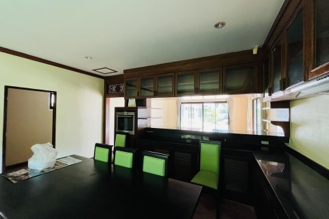 Villa in Phuket, Thailand 6 bedrooms № 140660 - photo 15